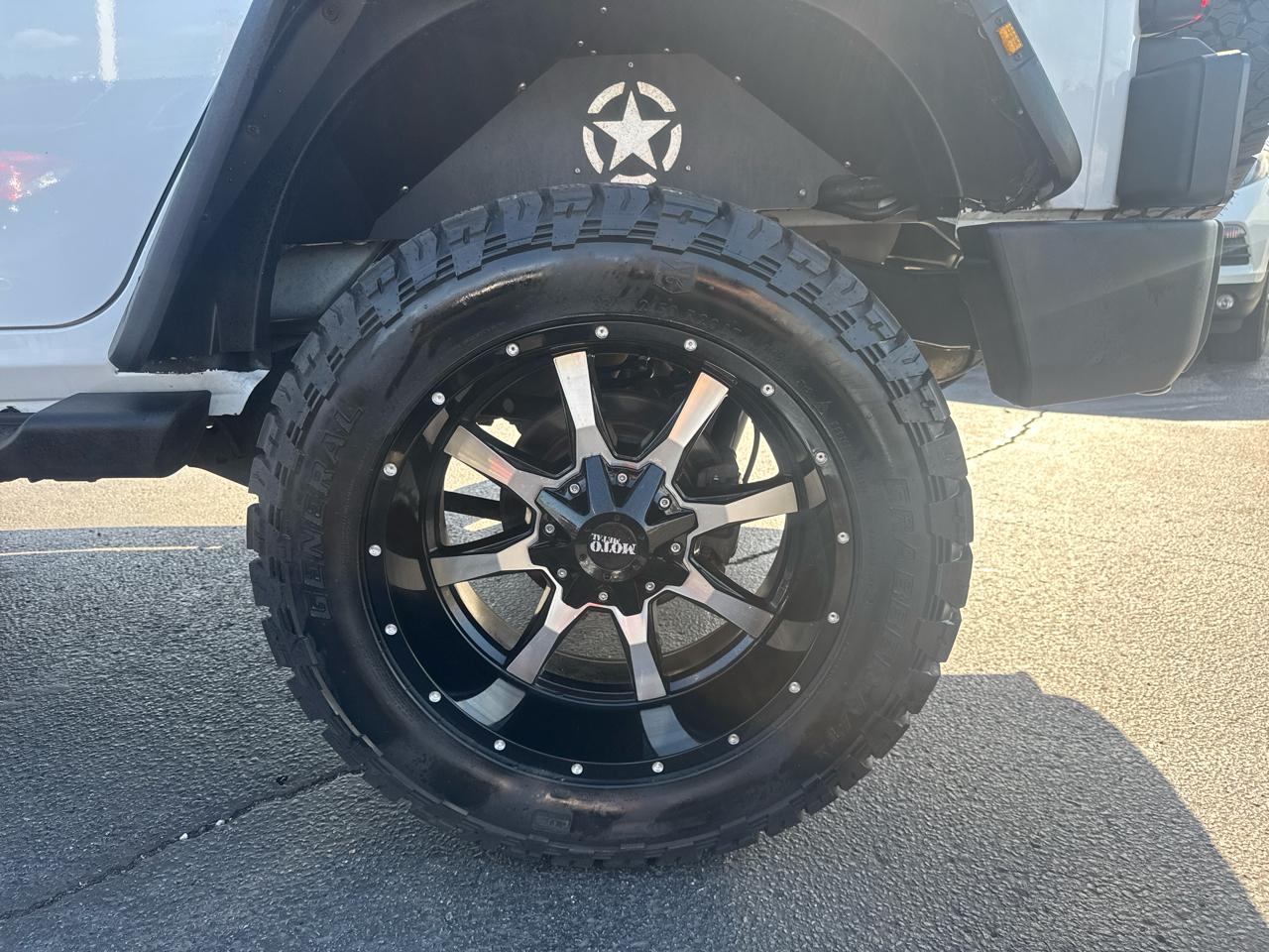 Jeep Wrangler Unlimited Sahara 4WD 2014