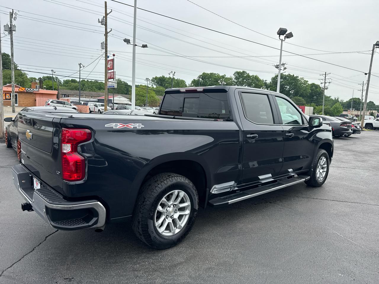 Chevrolet Silverado 1500 2LZ Crew Cab 4WD 2023