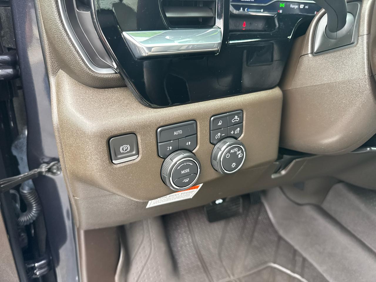 Chevrolet Silverado 1500 2LZ Crew Cab 4WD 2023