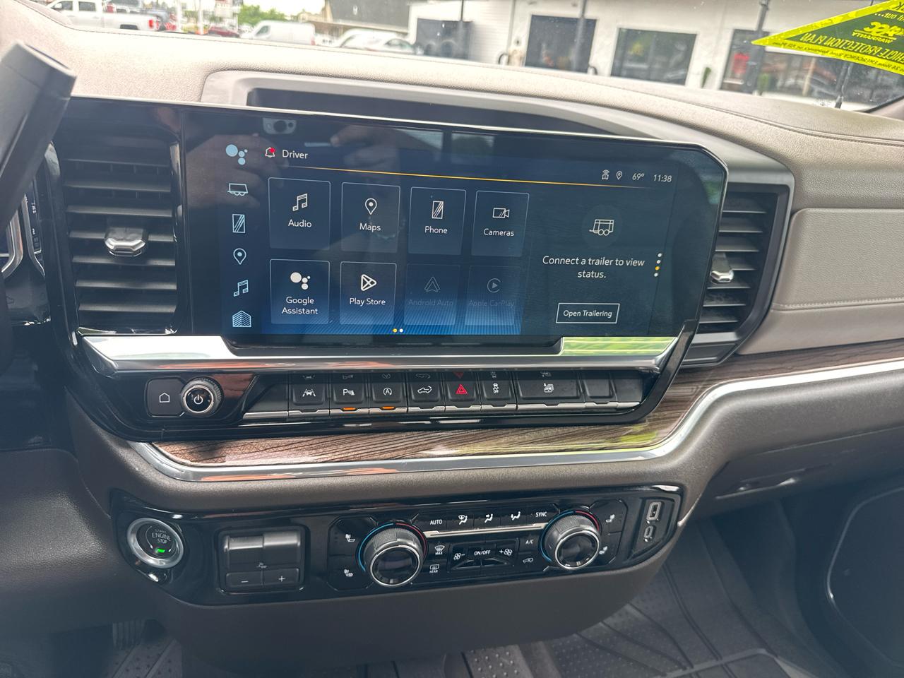 Chevrolet Silverado 1500 2LZ Crew Cab 4WD 2023