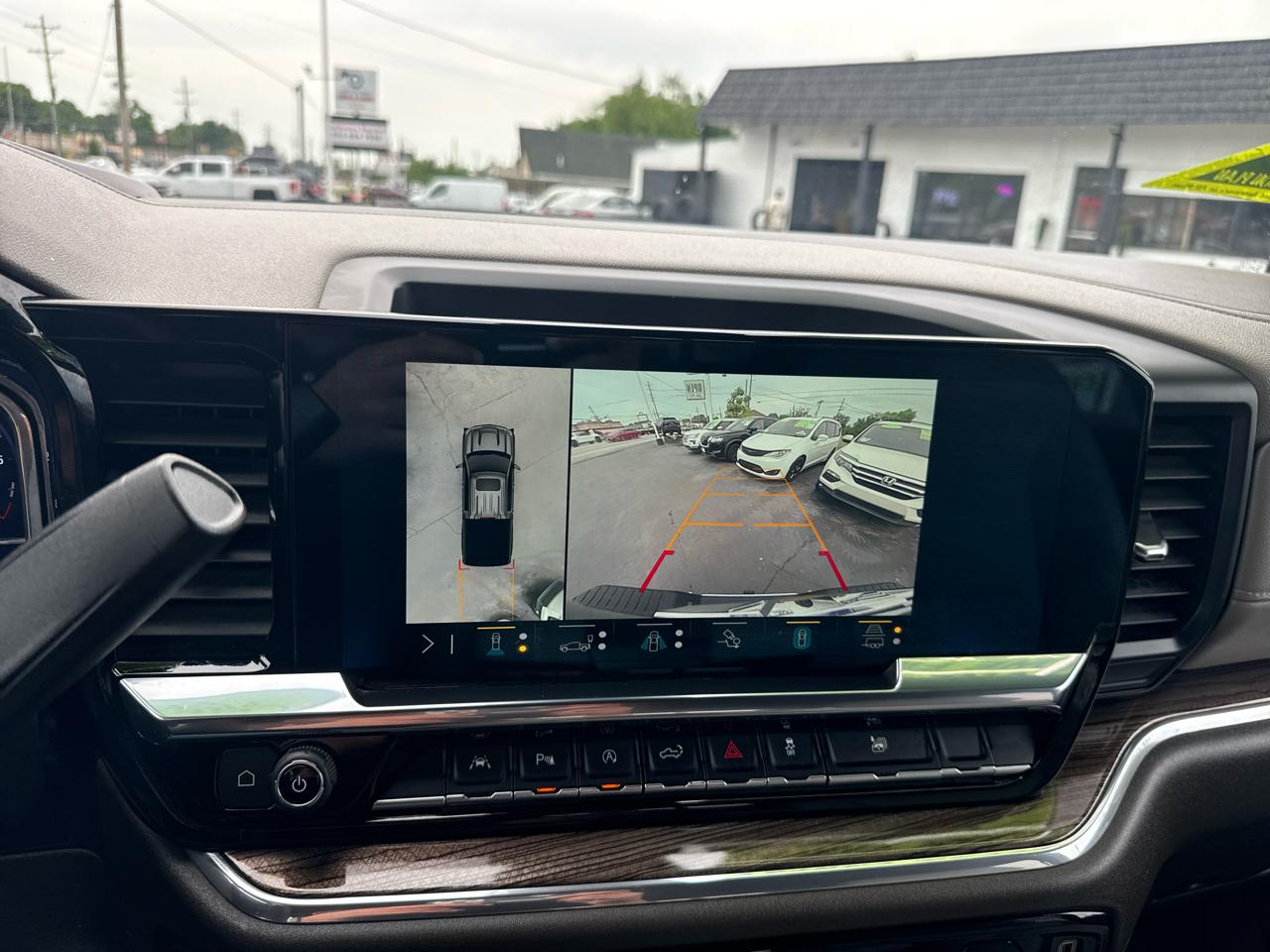 Chevrolet Silverado 1500 2LZ Crew Cab 4WD 2023