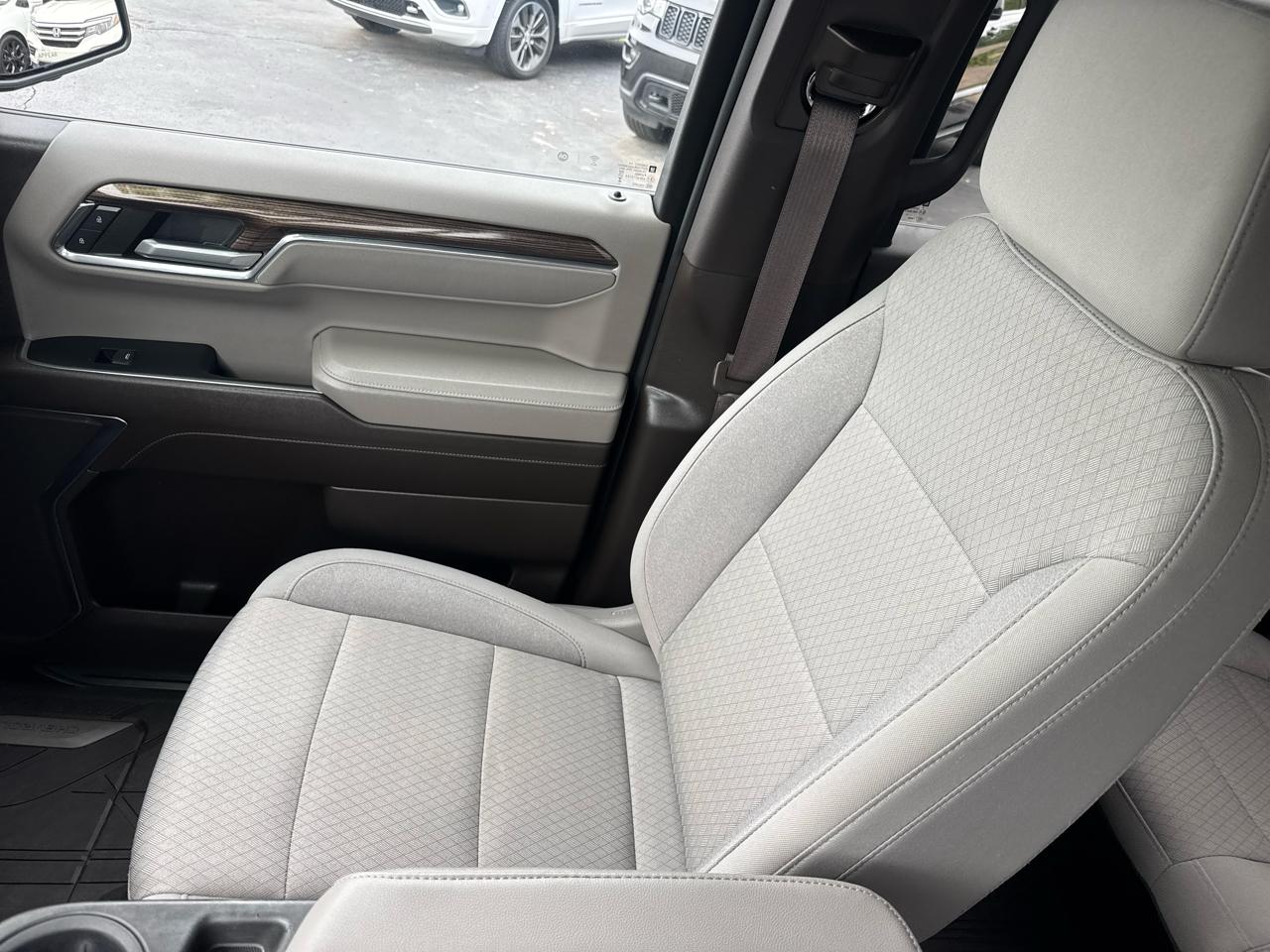 Chevrolet Silverado 1500 2LZ Crew Cab 4WD 2023