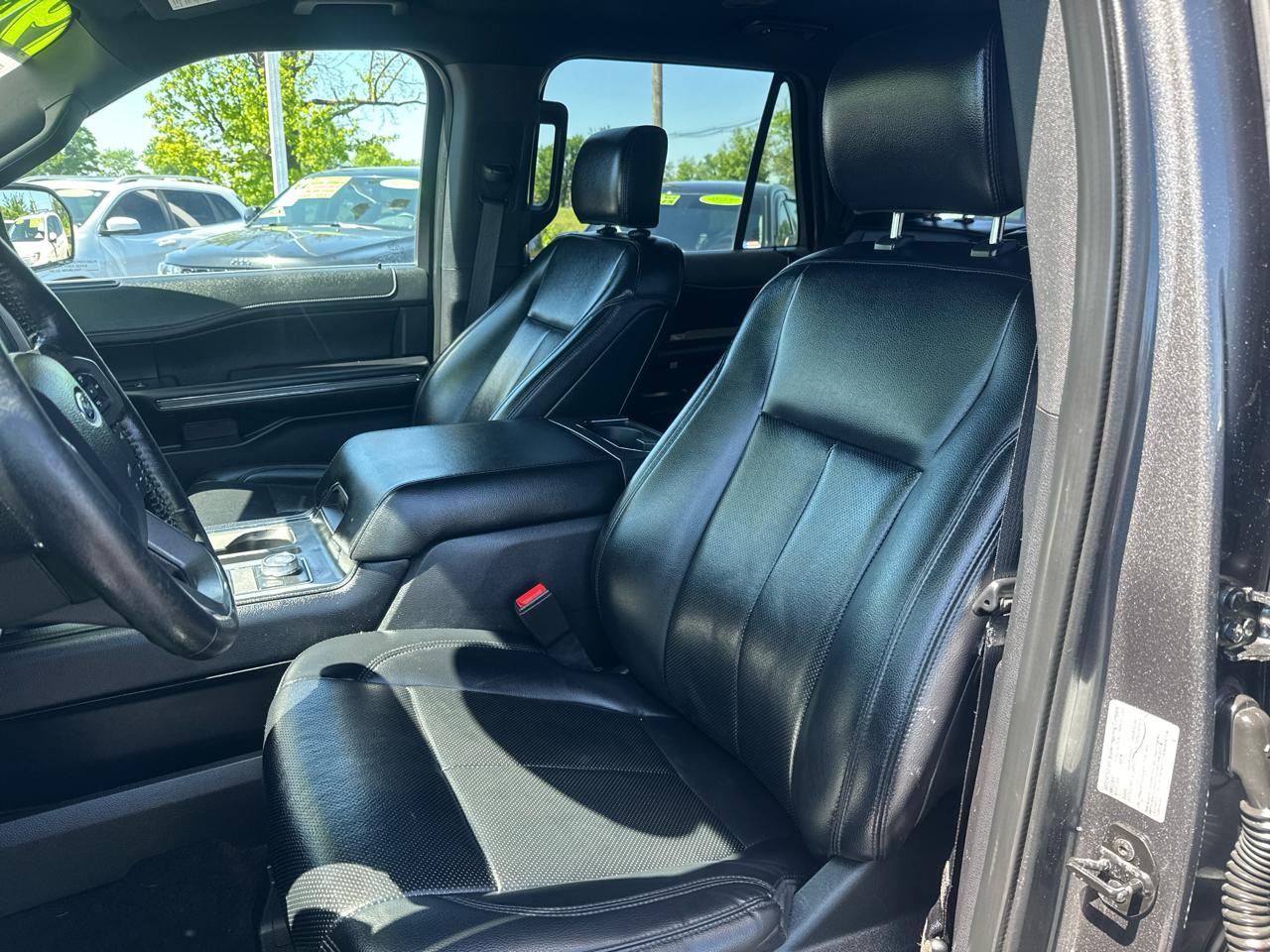 Ford Expedition XLT 4WD 2019