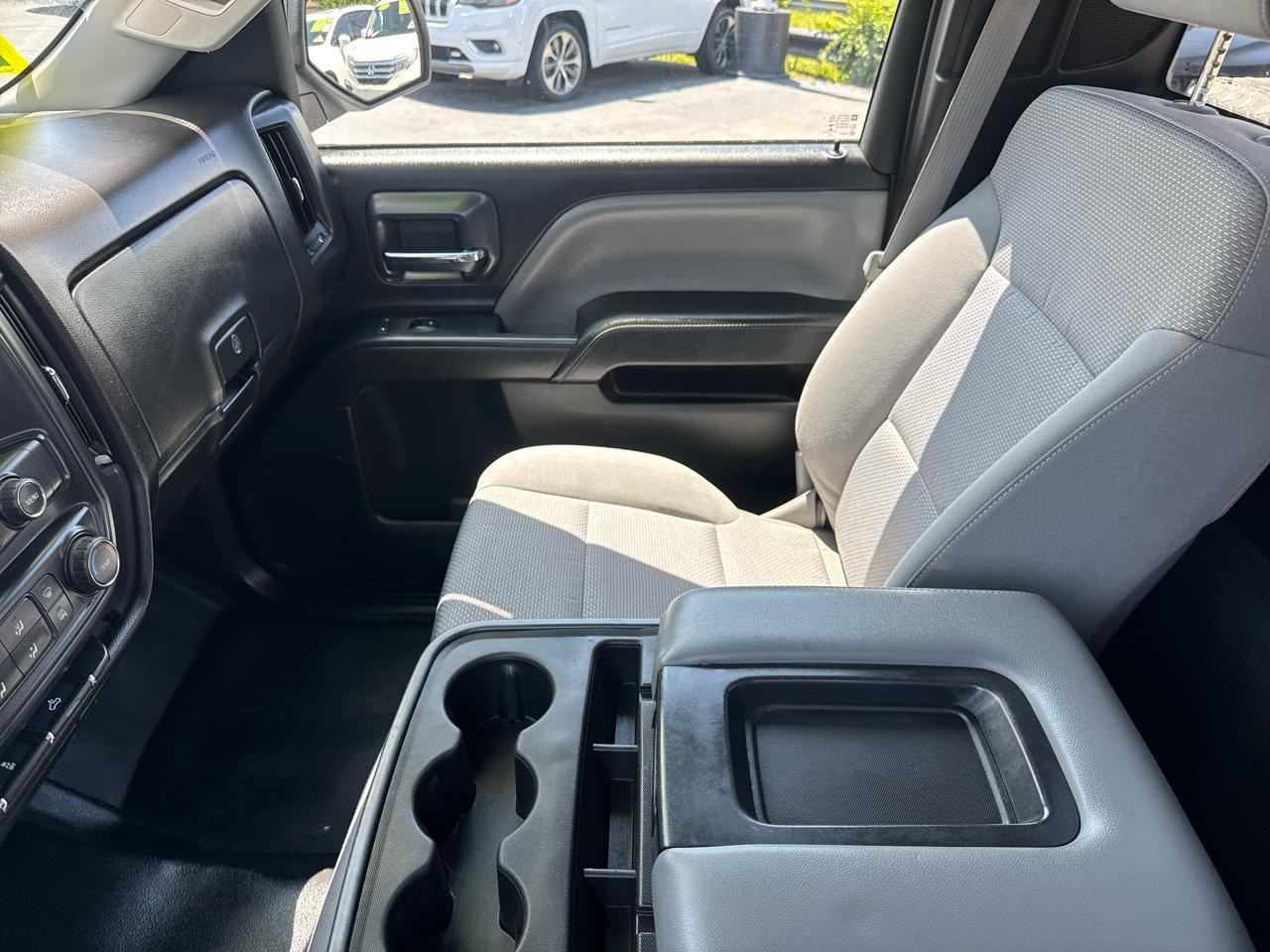 Chevrolet Silverado 1500 2WD Reg Cab 140" Work Truck 2015
