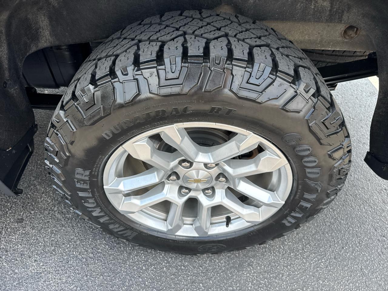 Chevrolet Silverado 1500 1LT Crew Cab 4WD 2023