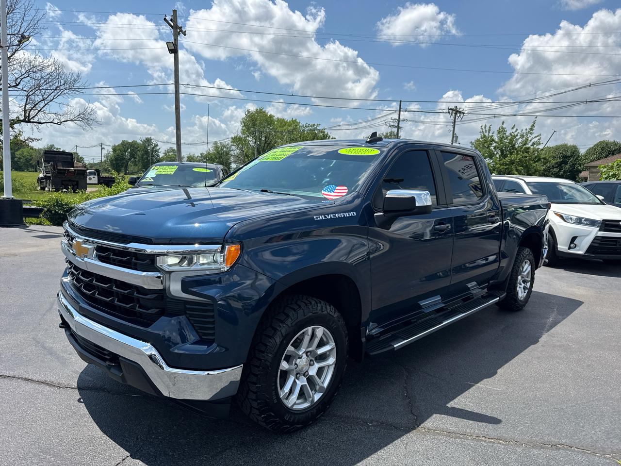 Chevrolet Silverado 1500 1LT Crew Cab 4WD 2023