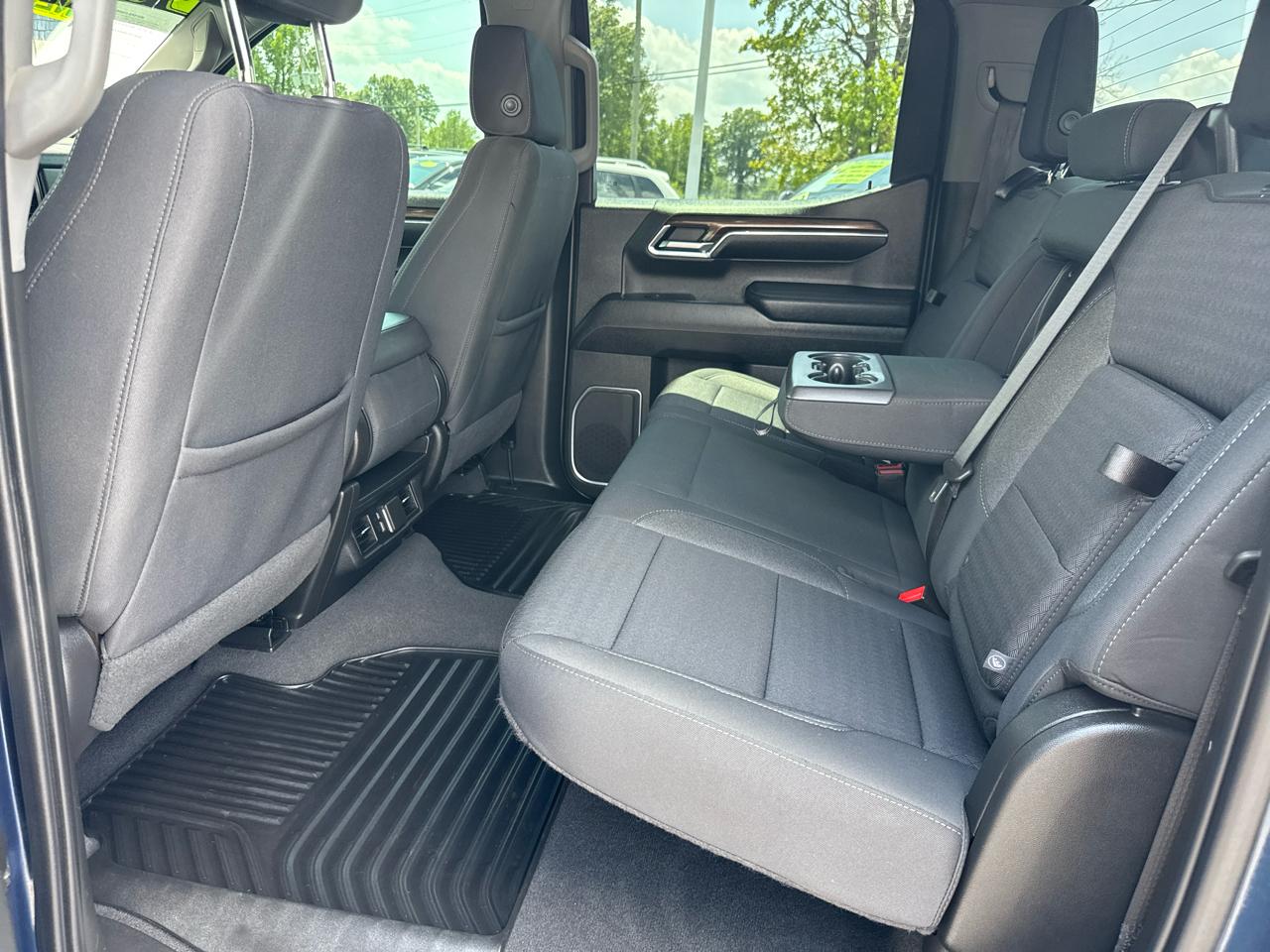 Chevrolet Silverado 1500 1LT Crew Cab 4WD 2023