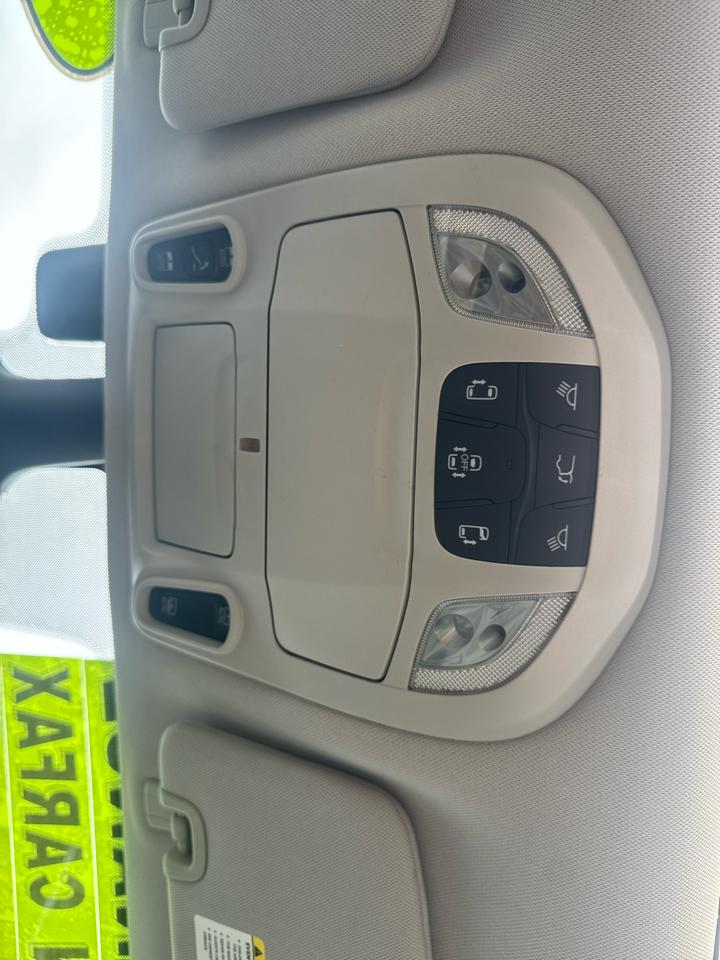 Chrysler Pacifica Limited 2017