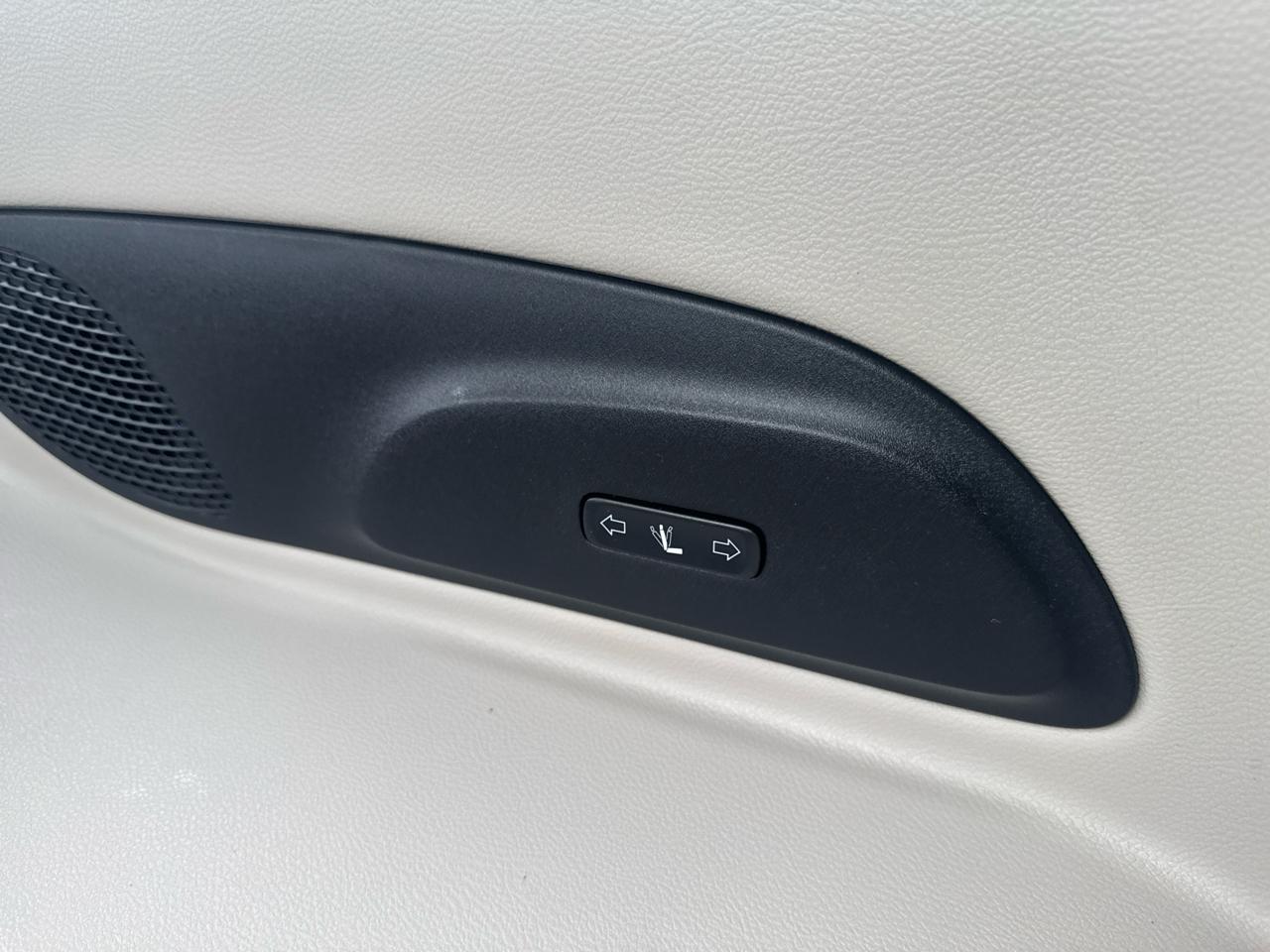 Chrysler Pacifica Limited 2017