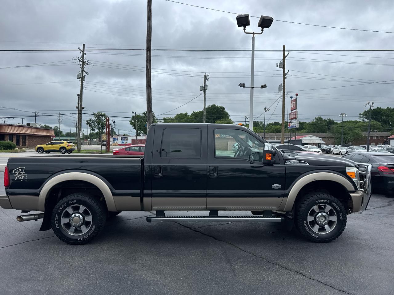 Ford F-250 SD King Ranch Crew Cab Long Bed 4WD 2011