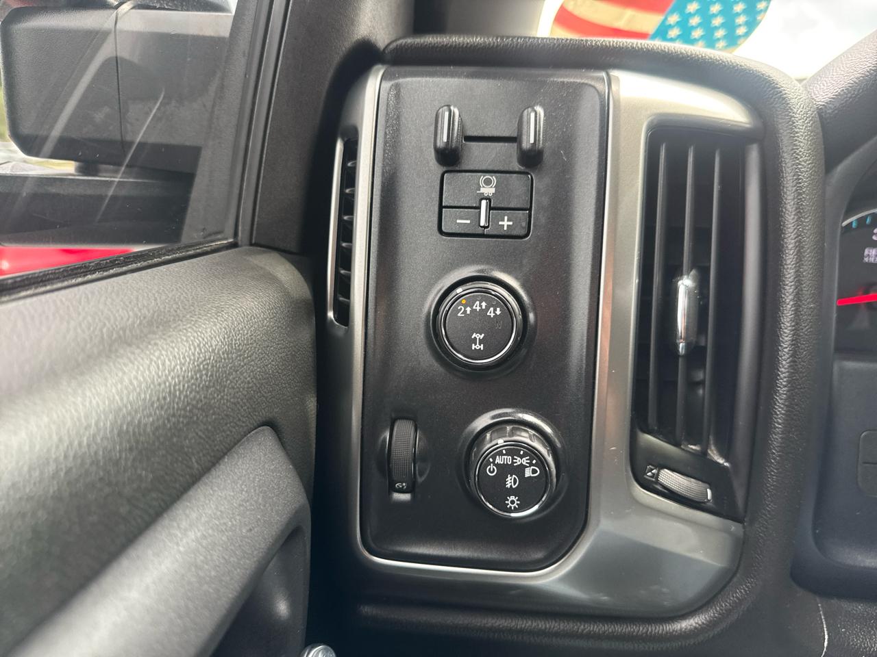 Chevrolet Silverado 2500HD 4WD Double Cab 162" Custom 2018