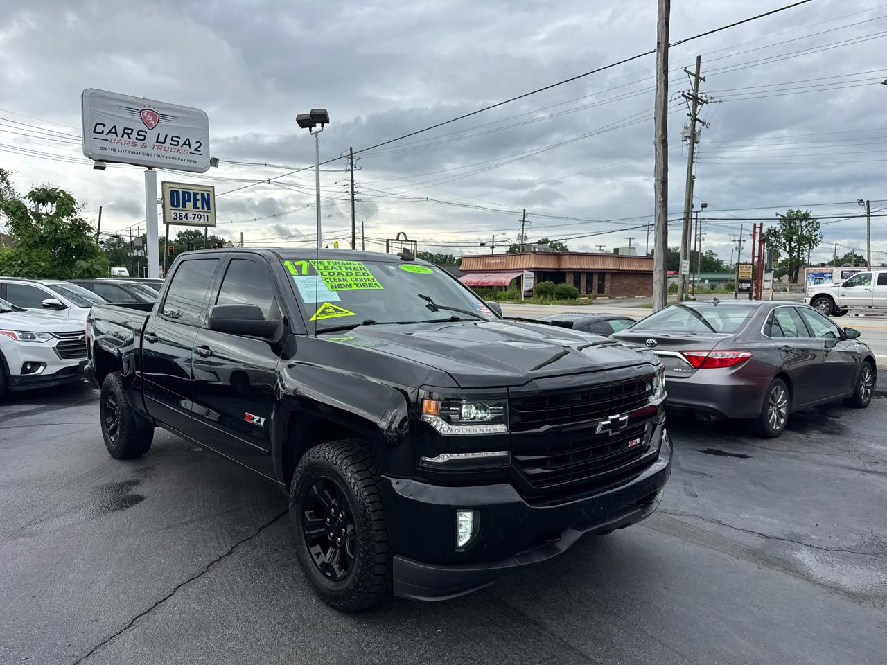 Chevrolet Silverado 1500 4WD Crew Cab 143.5" LT w/2LT 2017