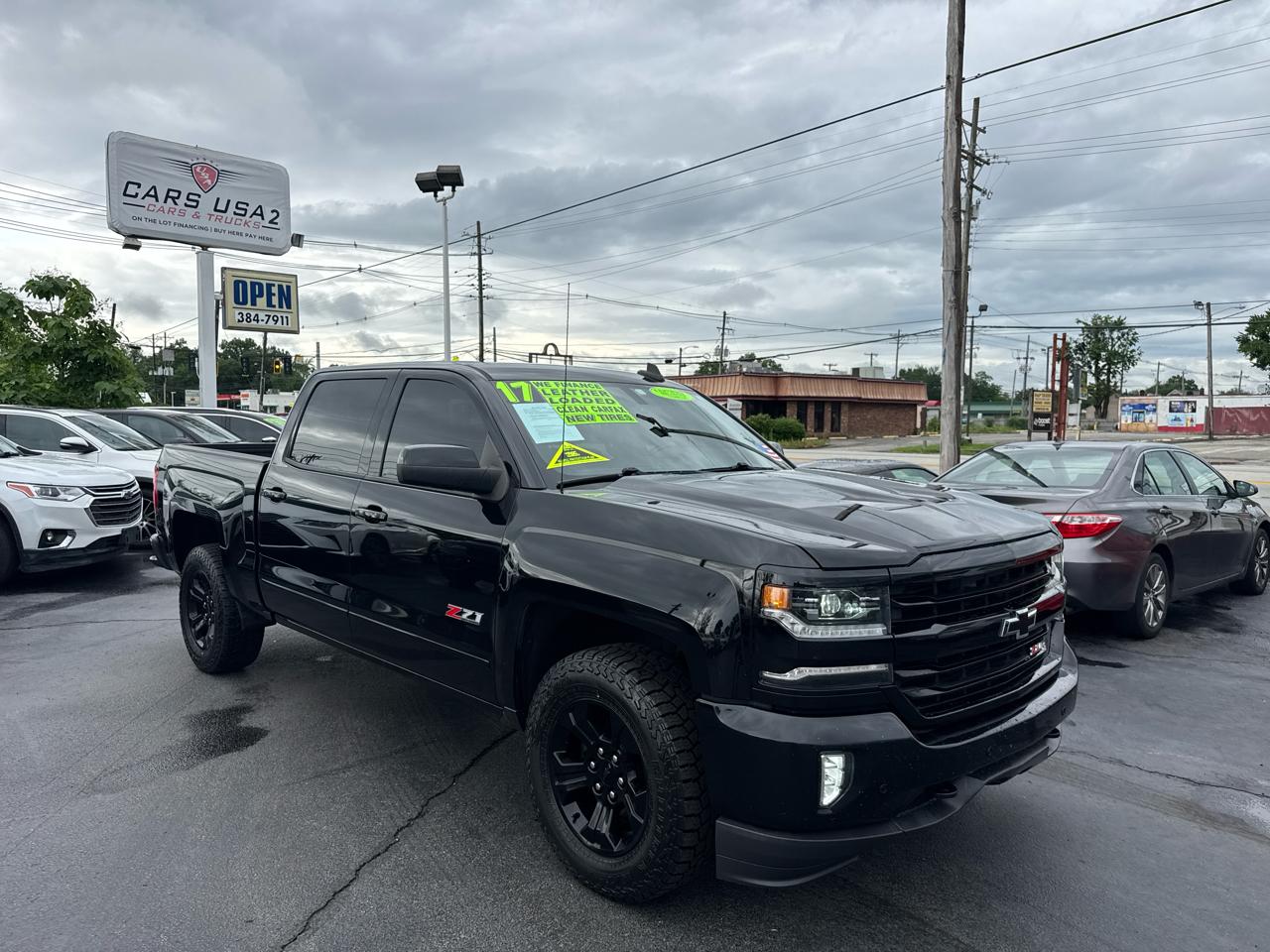 Chevrolet Silverado 1500 4WD Crew Cab 143.5" LT w/2LT 2017