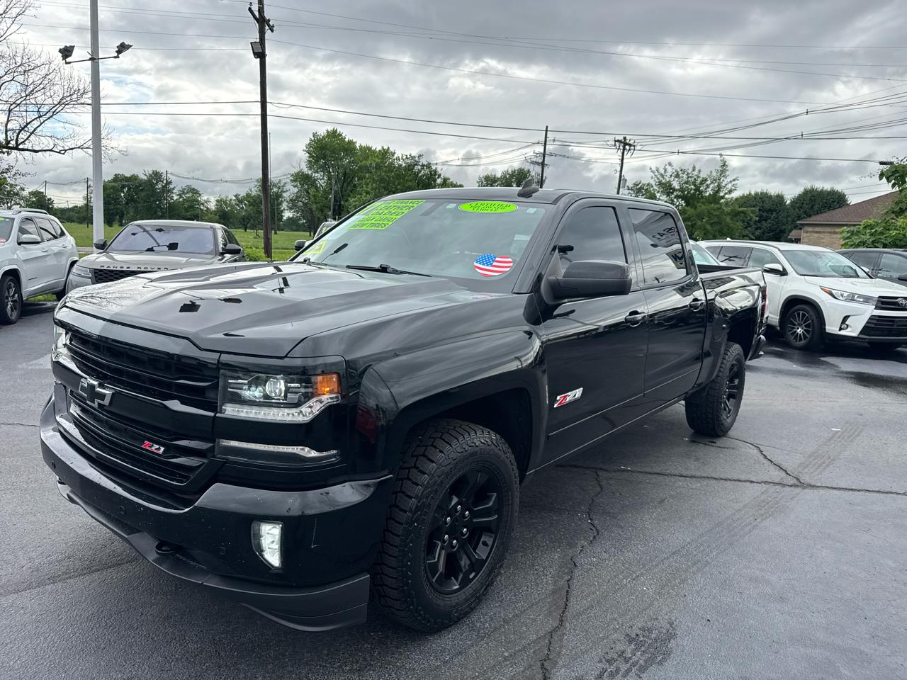 Chevrolet Silverado 1500 4WD Crew Cab 143.5" LT w/2LT 2017