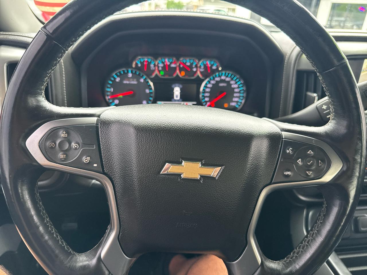 Chevrolet Silverado 1500 4WD Crew Cab 143.5" LT w/2LT 2017