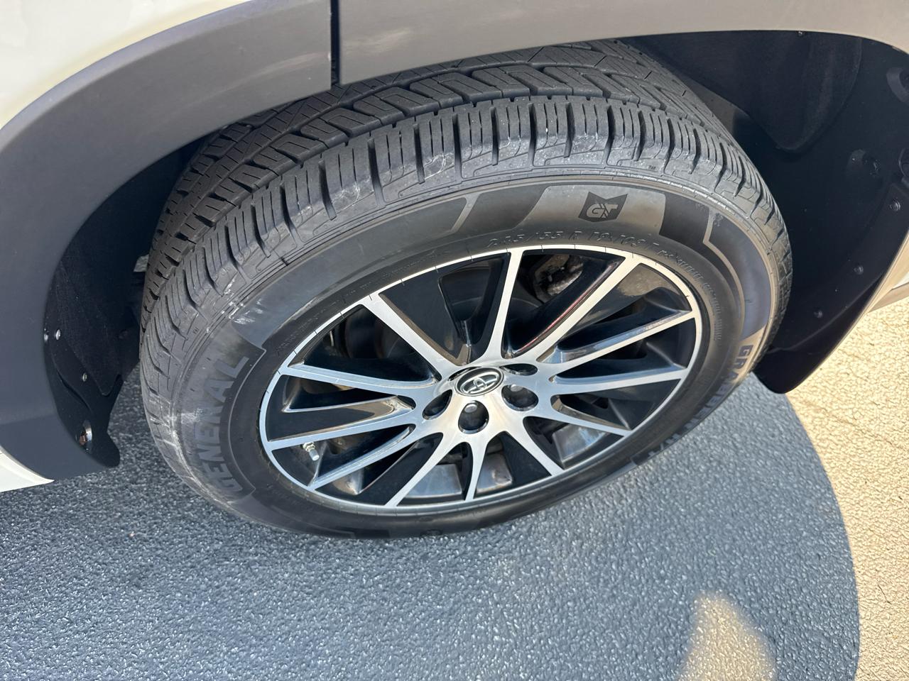 Toyota Highlander SE AWD V6 2018
