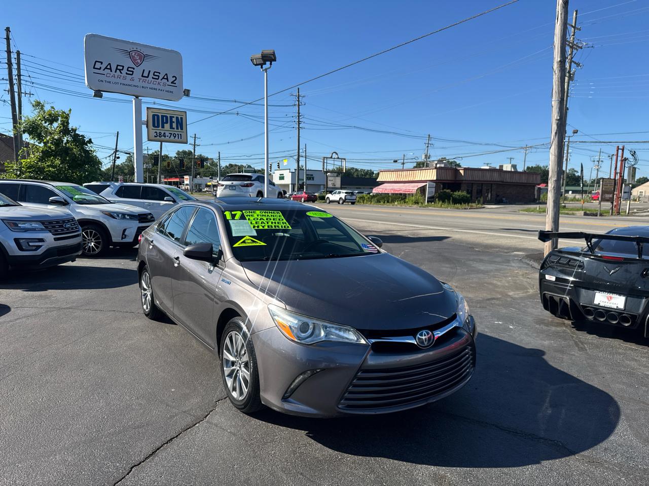 Toyota Camry Hybrid XLE 2017