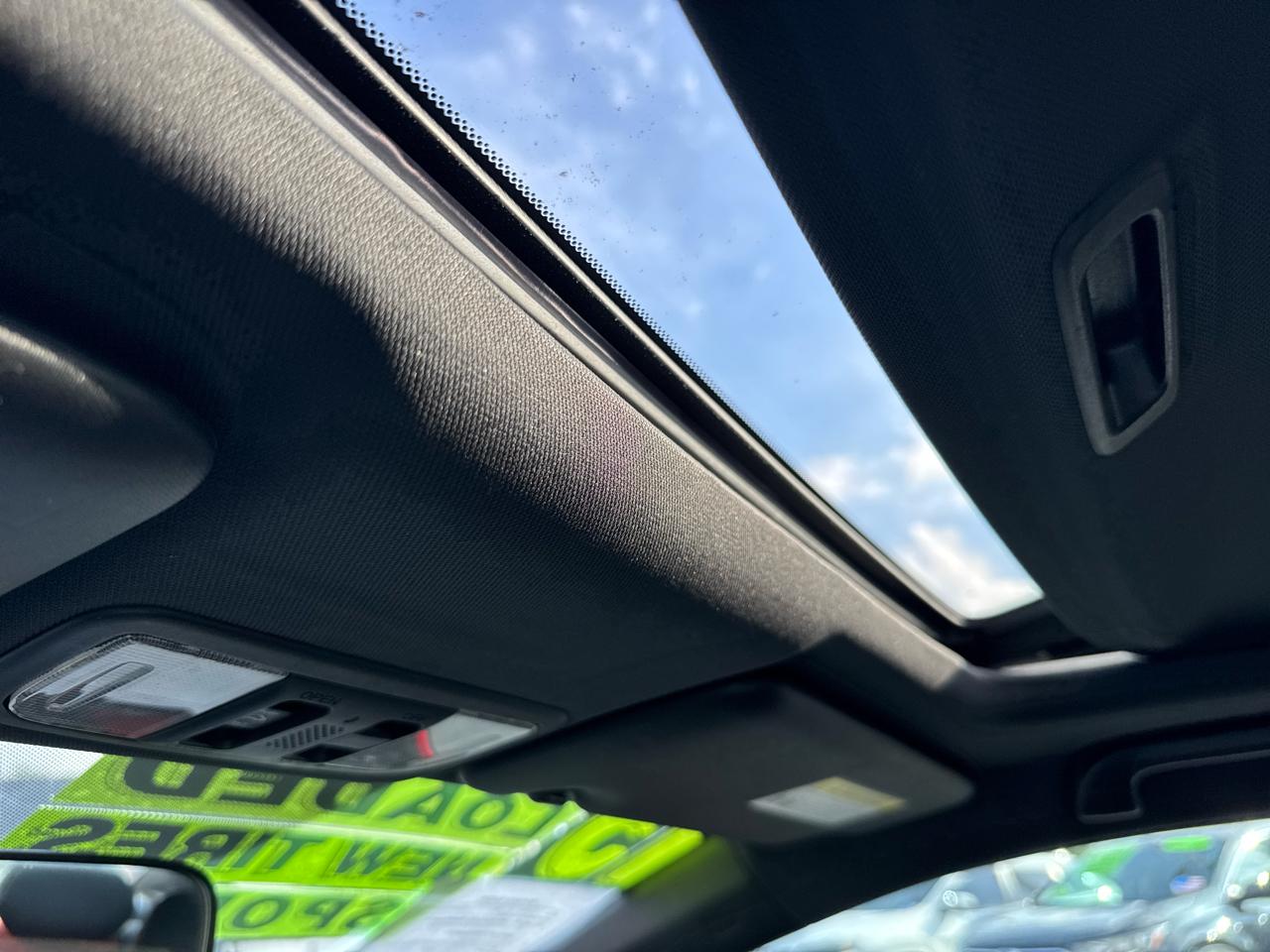 Honda Civic Si Coupe 6-Speed MT with Navigation 2015