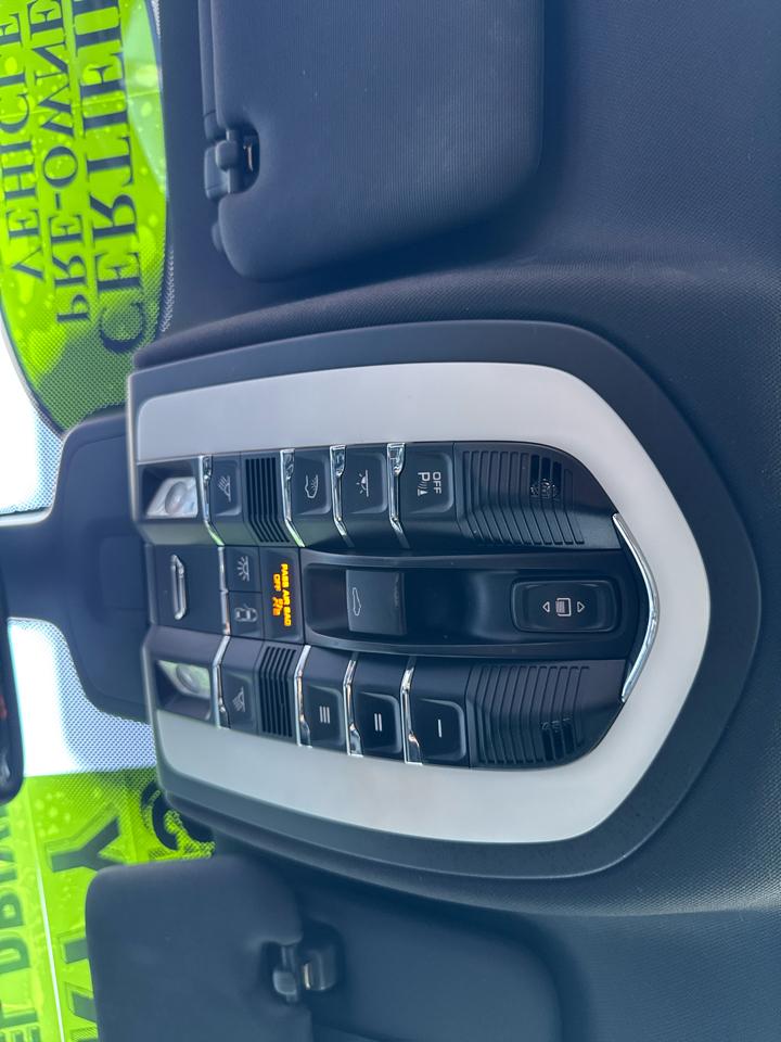 Porsche Cayenne Base 2017