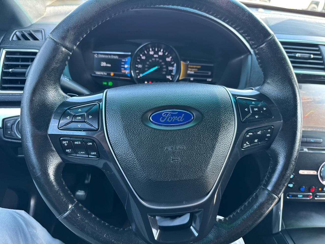 Ford Explorer Limited 4WD 2016
