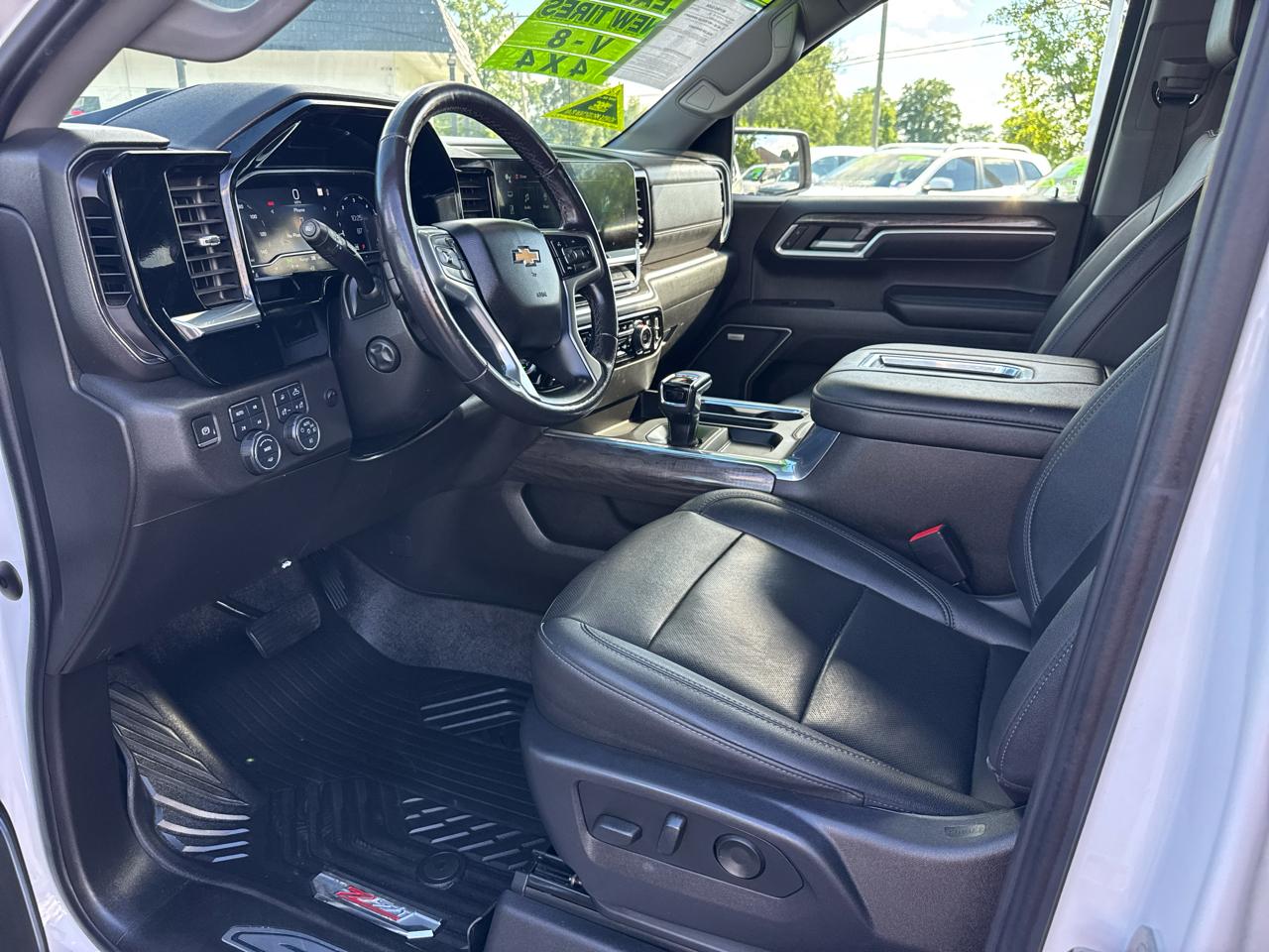 Chevrolet Silverado 1500 Crew Cab 143.5" WB 4WD Z71 2022