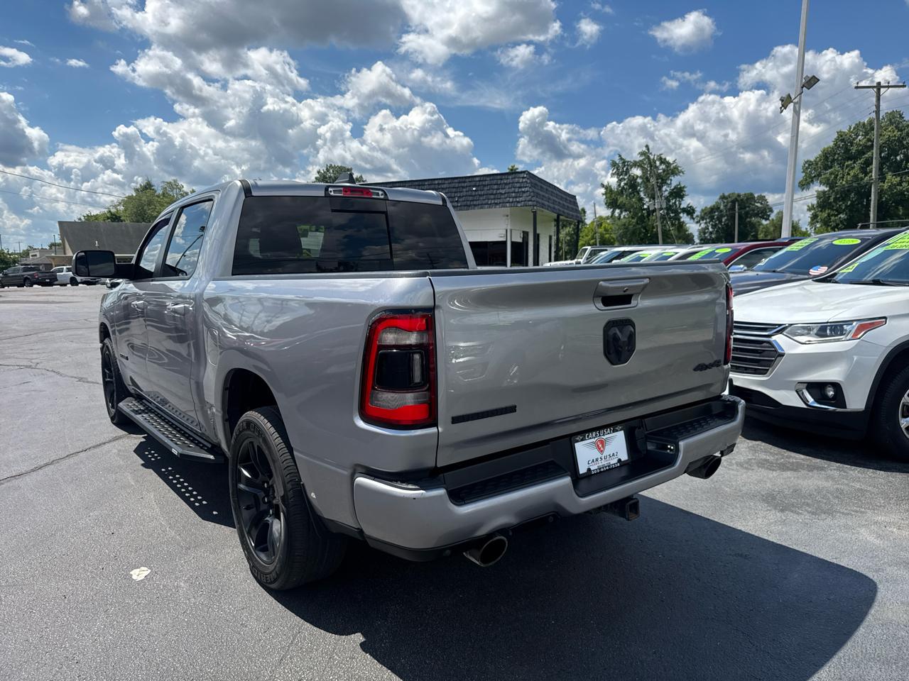 RAM 1500 Big Horn Crew Cab SWB 4WD 2021