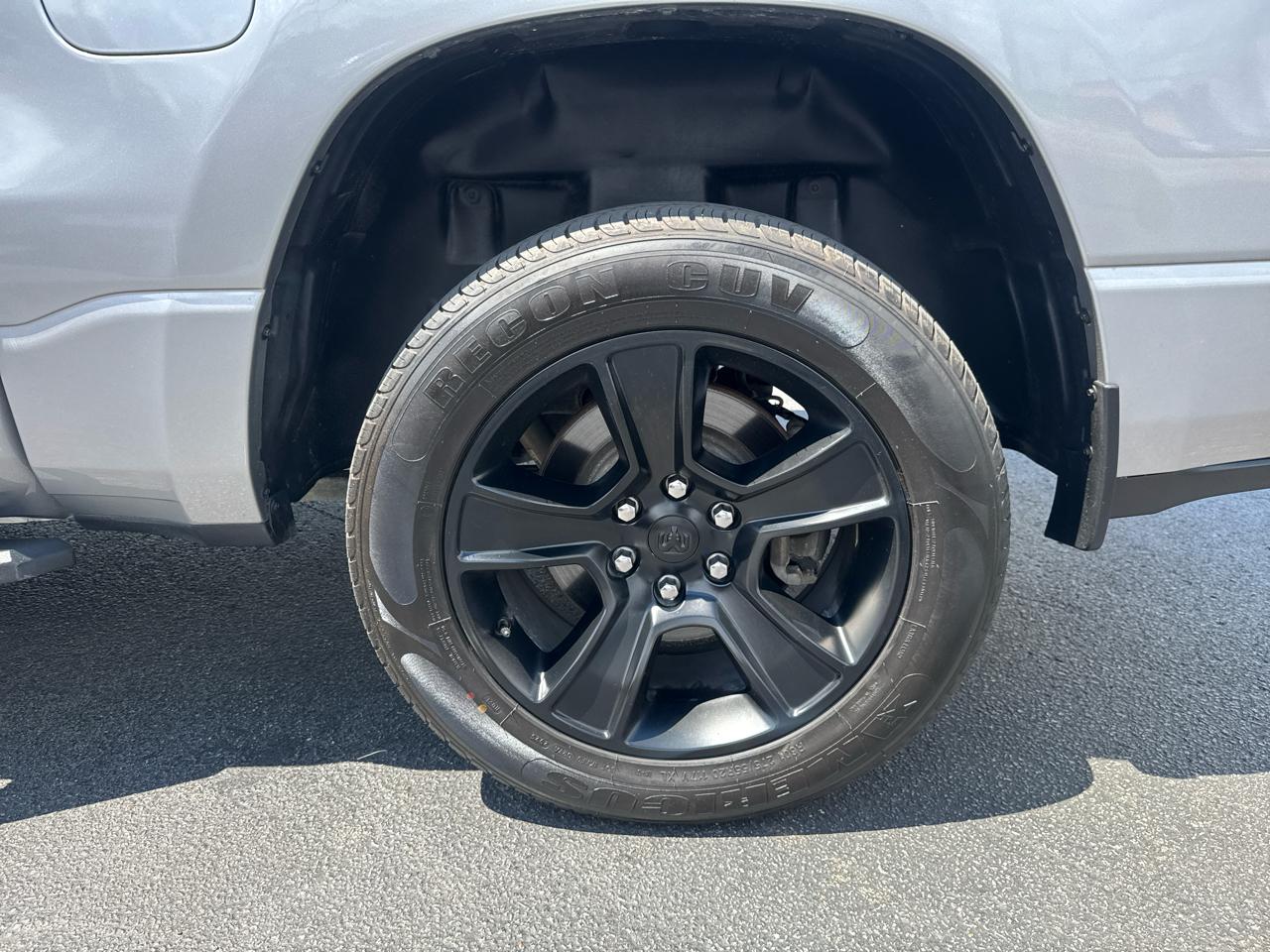 RAM 1500 Big Horn Crew Cab SWB 4WD 2021
