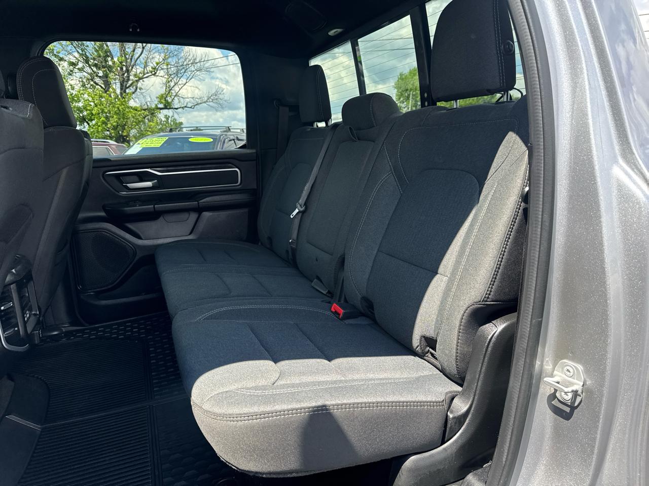 RAM 1500 Big Horn Crew Cab SWB 4WD 2021