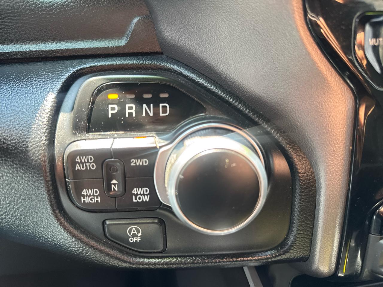 RAM 1500 Big Horn Crew Cab SWB 4WD 2021