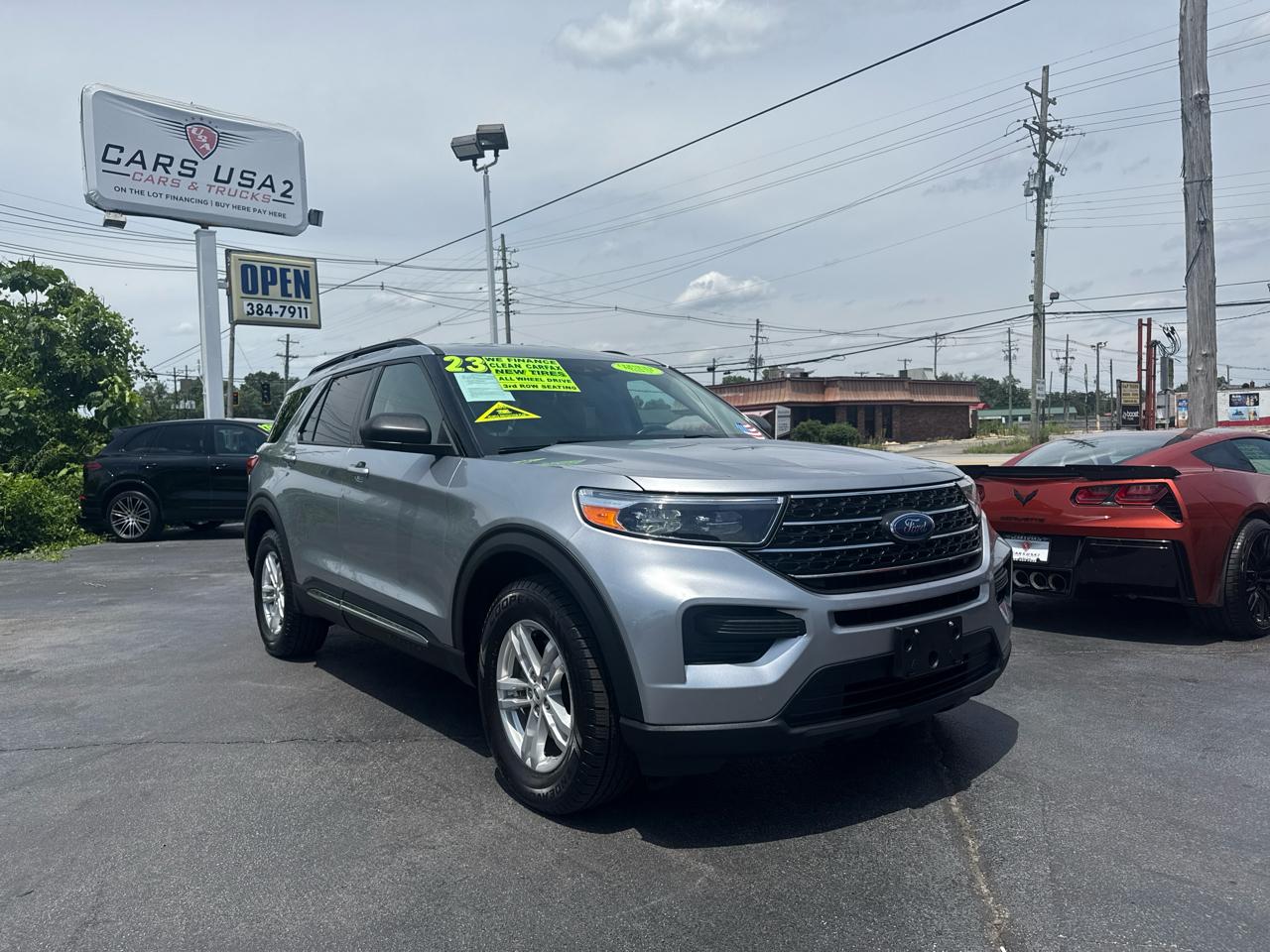 Ford Explorer 4dr 114" WB 4.0L XLT 4WD 2023