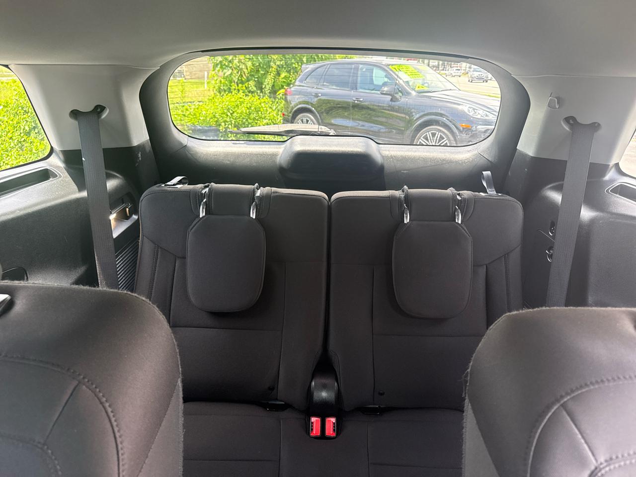 Ford Explorer 4dr 114" WB 4.0L XLT 4WD 2023