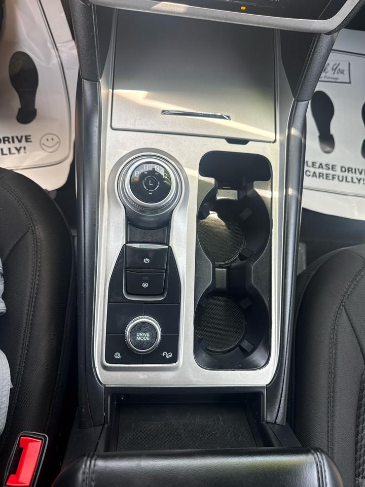 Ford Explorer 4dr 114" WB 4.0L XLT 4WD 2023