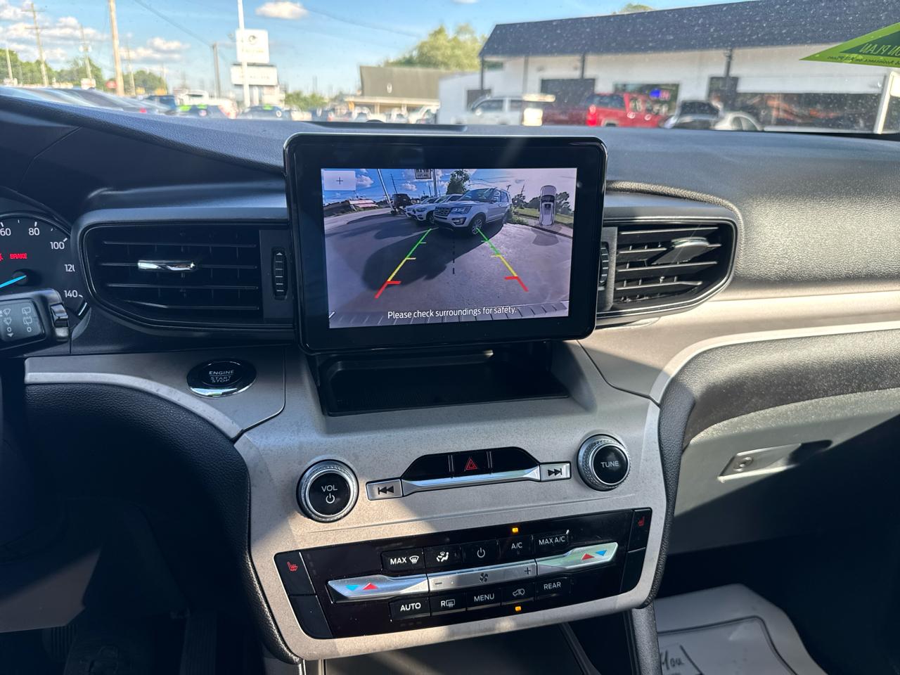 Ford Explorer 4dr 114" WB 4.6L XLT 2023