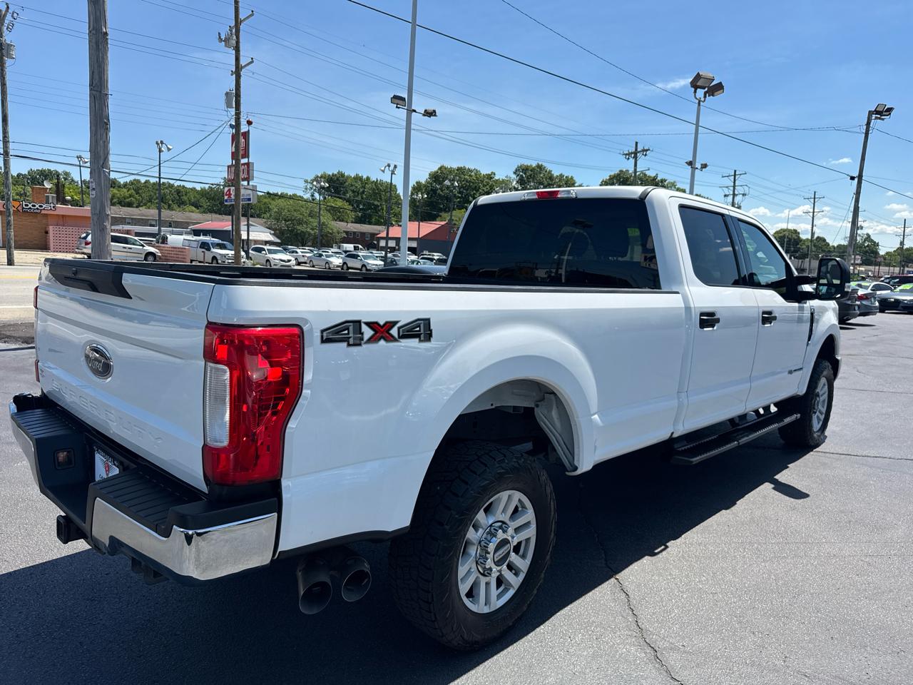 Ford F-250 SD XLT Crew Cab 4WD 2019