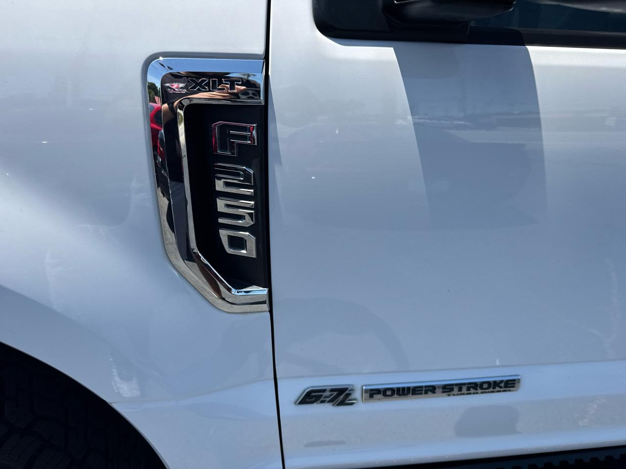 Ford F-250 SD XLT Crew Cab 4WD 2019