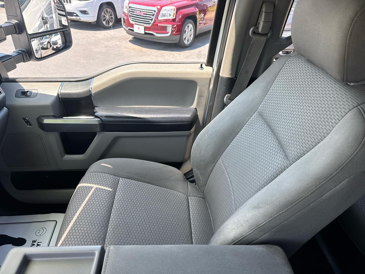 Ford F-250 SD XLT Crew Cab 4WD 2019