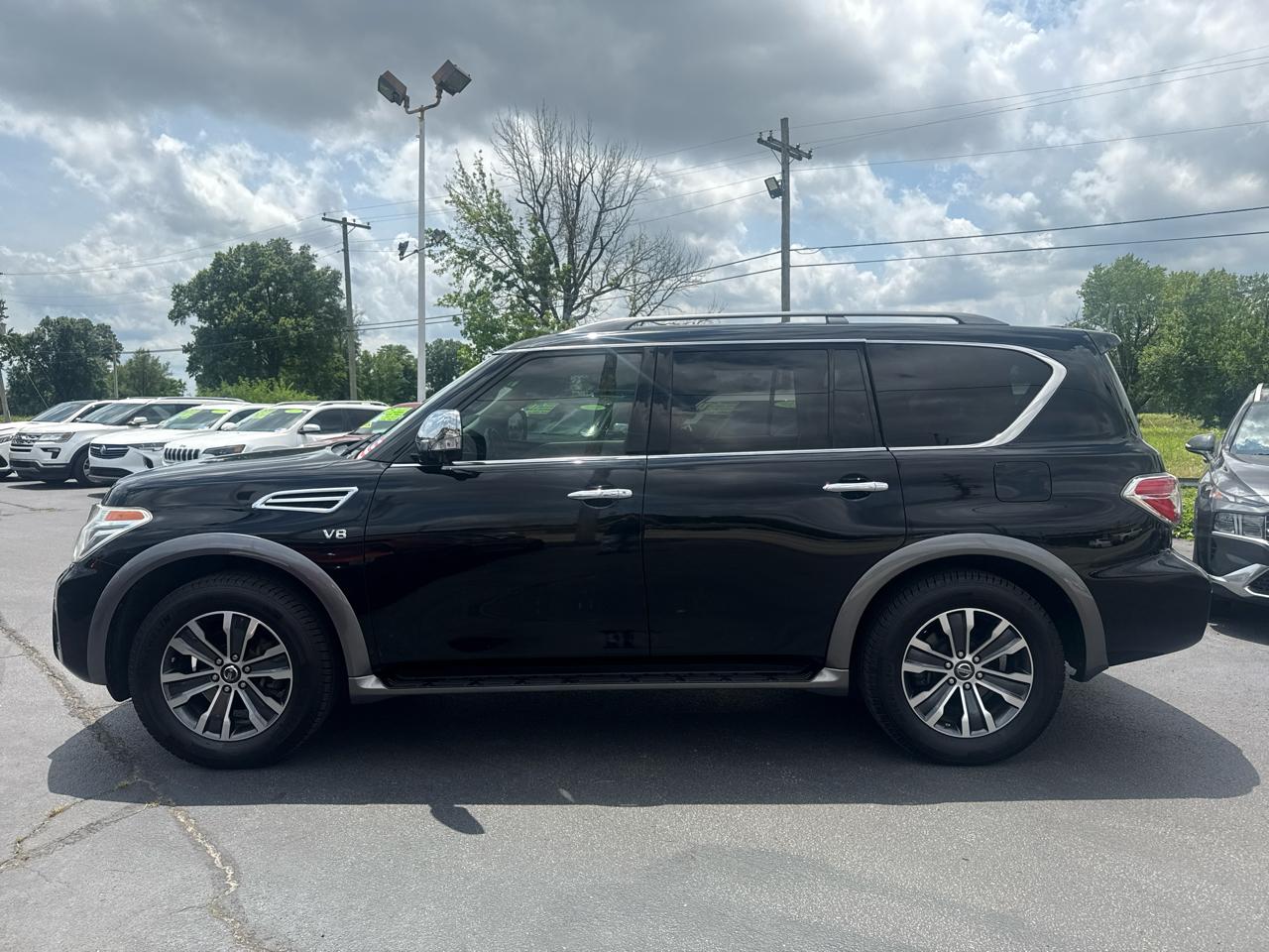 Nissan Armada Platinum AWD 2017