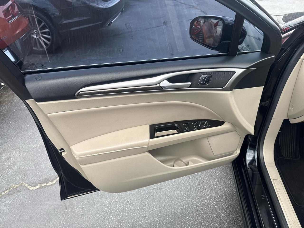 Ford Fusion SE 2017
