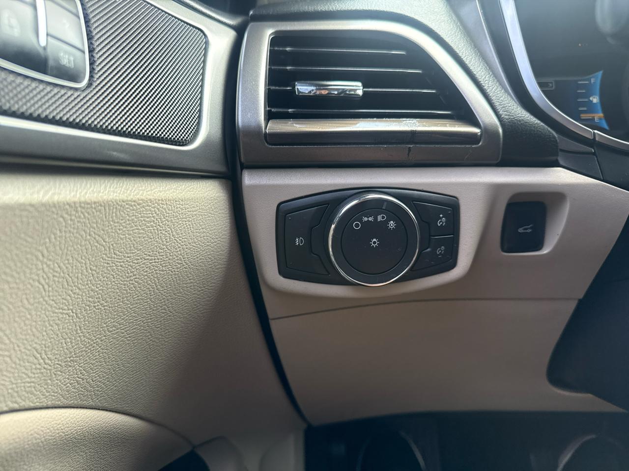 Ford Fusion SE 2017