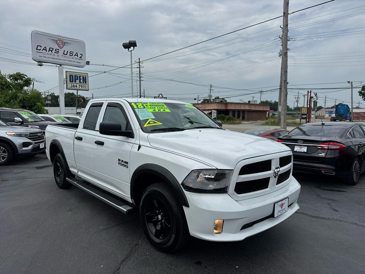 RAM 1500 4WD Quad Cab 140.5" Tradesman 2018