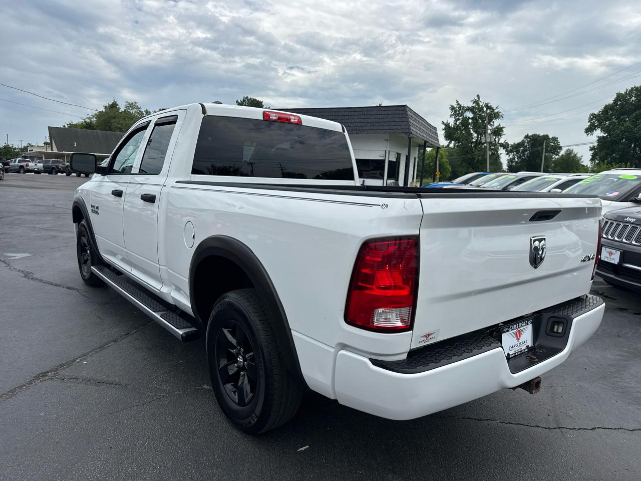 RAM 1500 4WD Quad Cab 140.5" Tradesman 2018