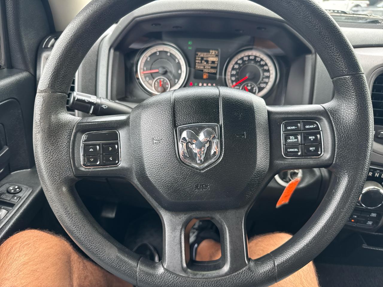 RAM 1500 4WD Quad Cab 140.5" Tradesman 2018