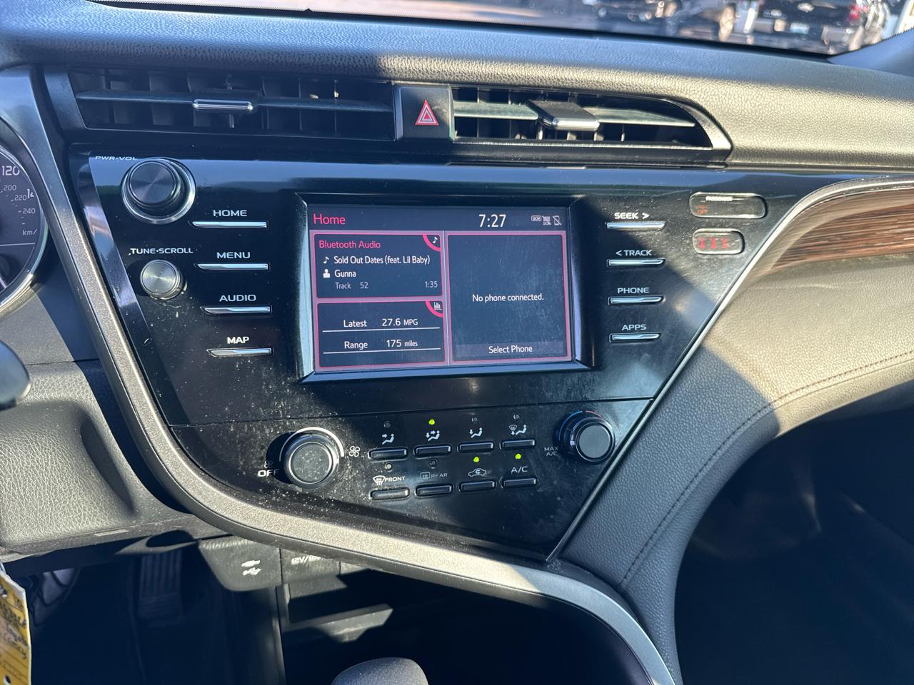 Toyota Camry XLE 2019