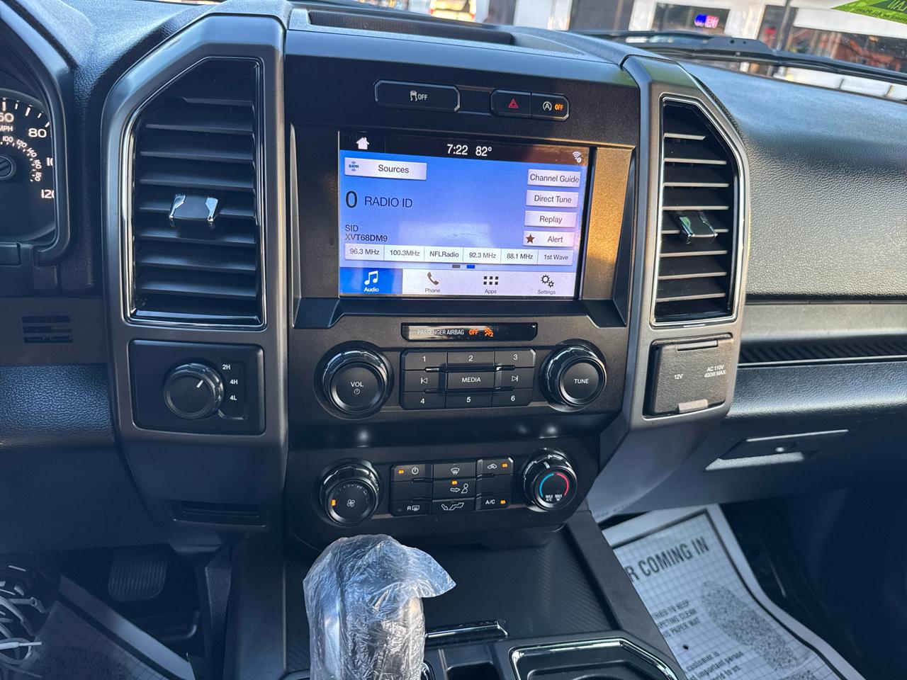 Ford F-150 4WD SuperCrew 150" XLT 2019