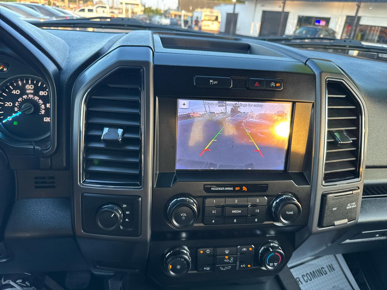 Ford F-150 4WD SuperCrew 150" XLT 2019