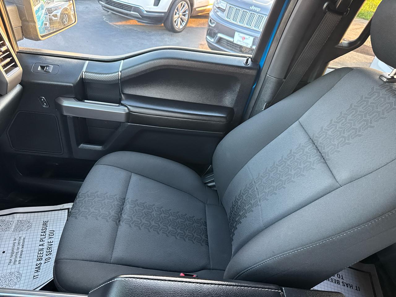 Ford F-150 4WD SuperCrew 150" XLT 2019