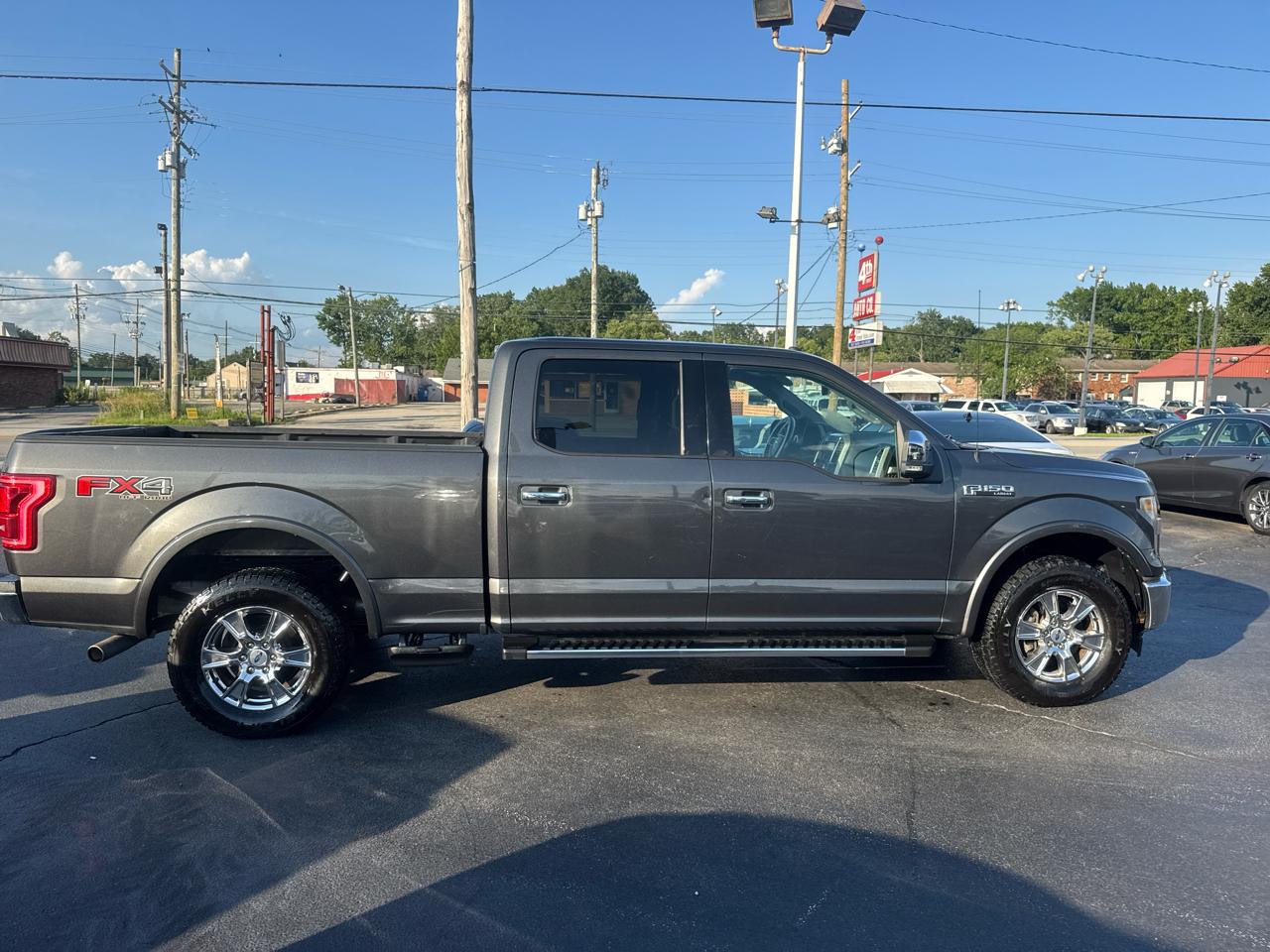 Ford F-150 4WD SuperCab 133" Lariat 2016