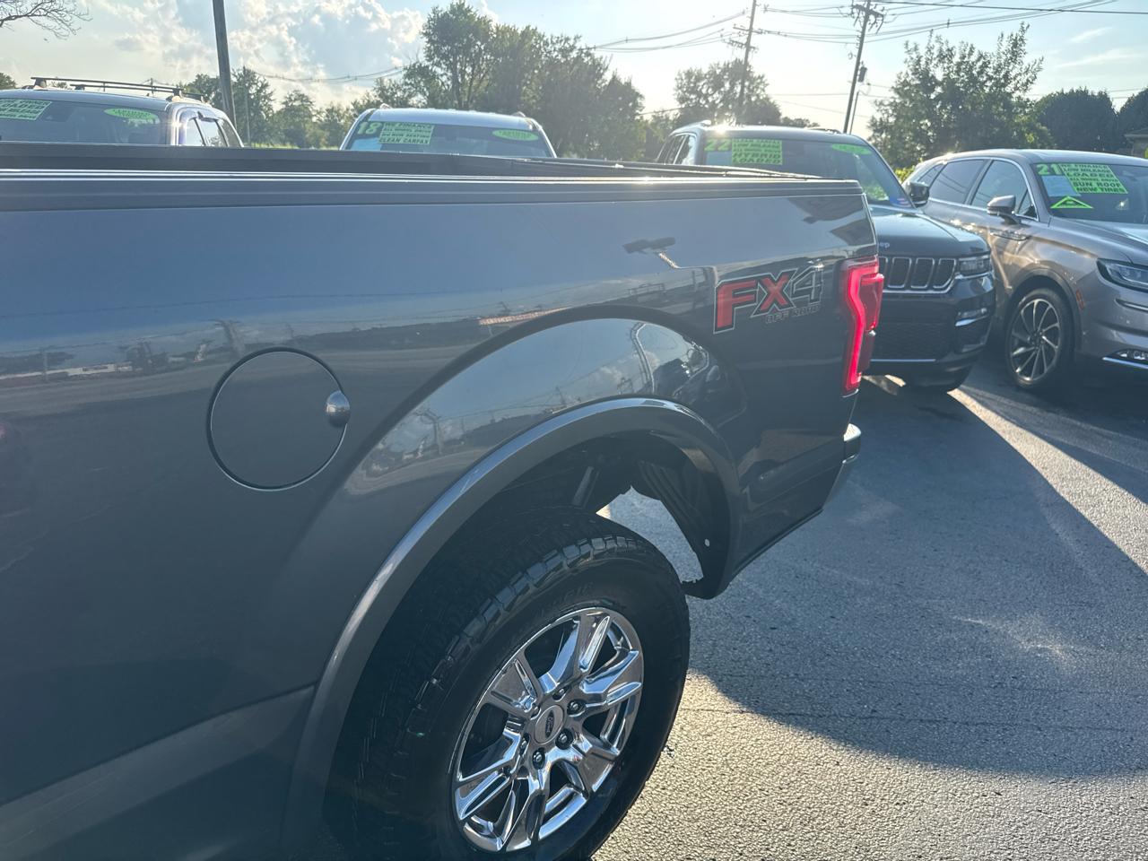 Ford F-150 4WD SuperCab 133" Lariat 2016