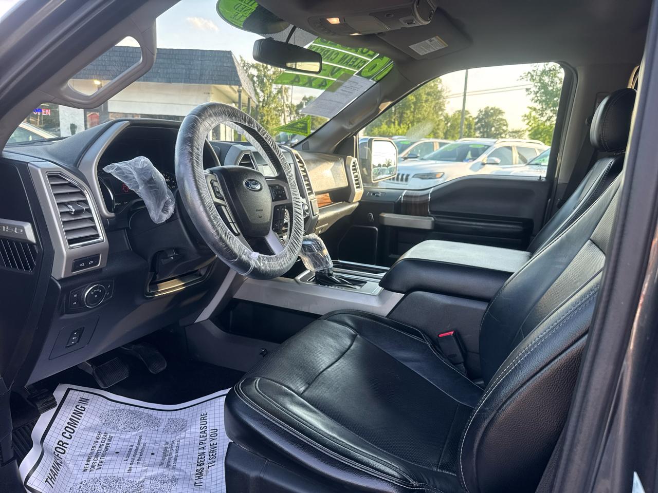 Ford F-150 4WD SuperCab 133" Lariat 2016