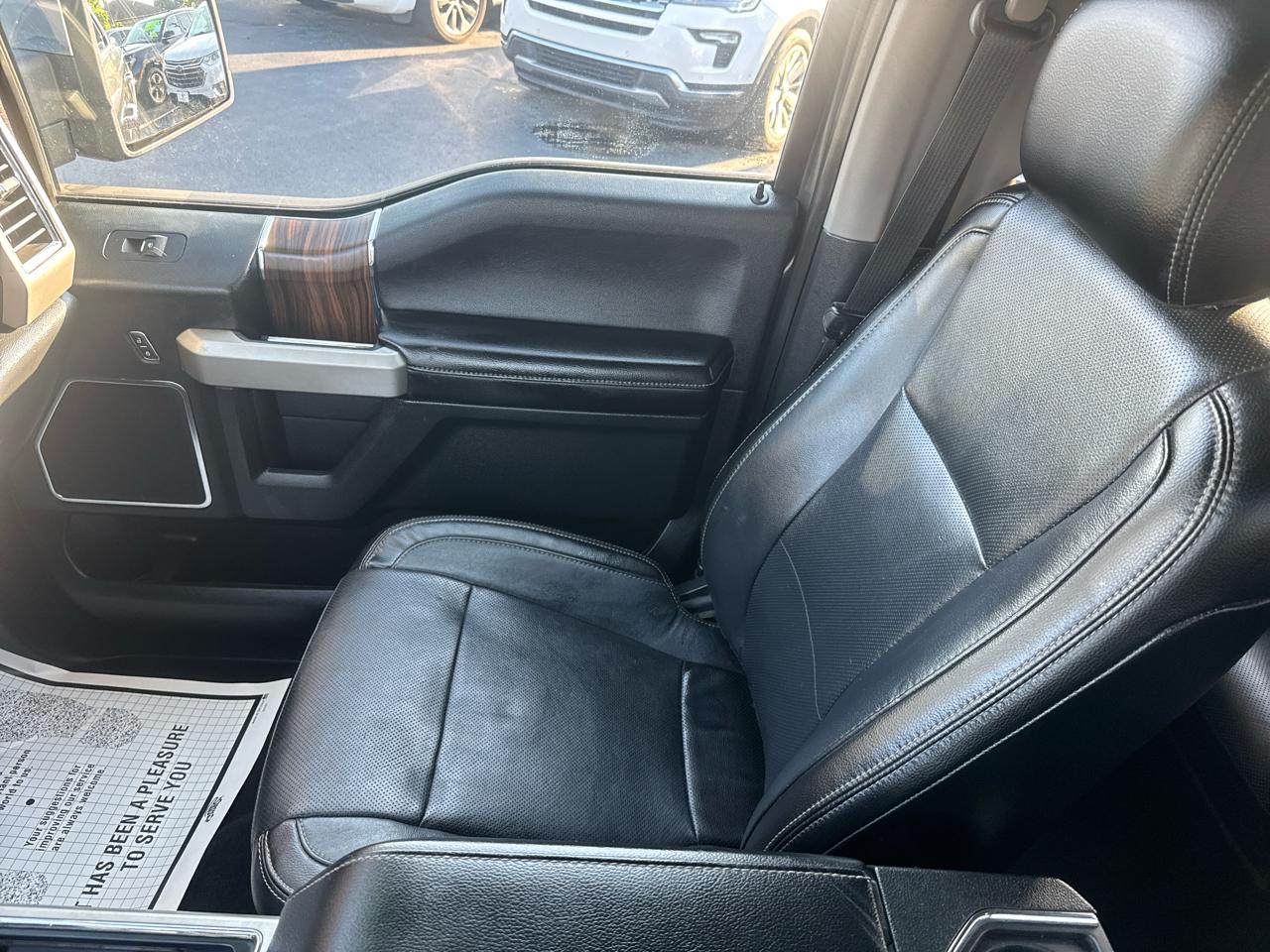 Ford F-150 4WD SuperCab 133" Lariat 2016